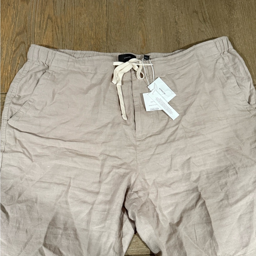 Vince - NWT Men’s - Lightwght Hemp Flat Front Shorts Pumice (Tan) XXL $40